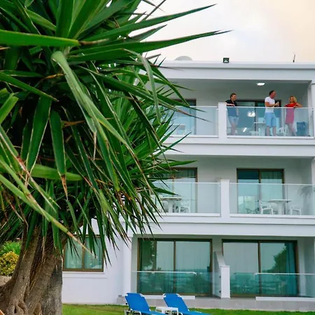 Rododafni Aparthotel