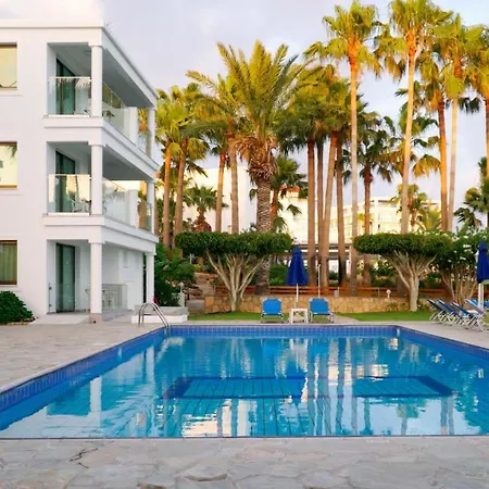 Rododafni Aparthotel Klorakas