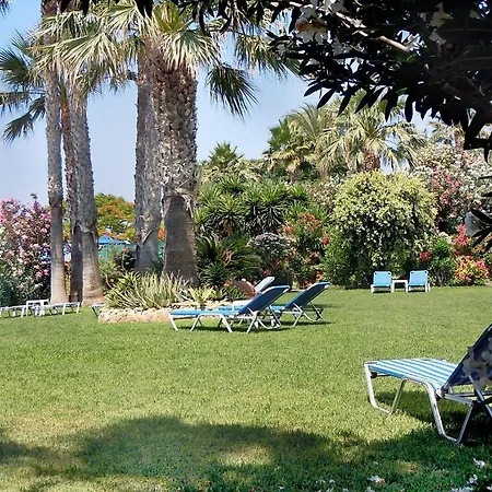Rododafni Aparthotel